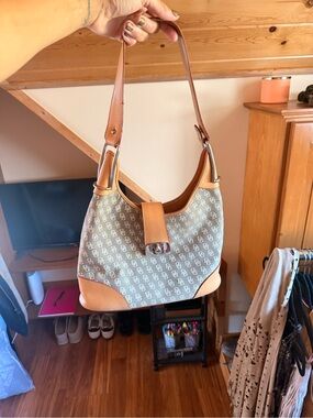 Y2K Dooney & Bourke
